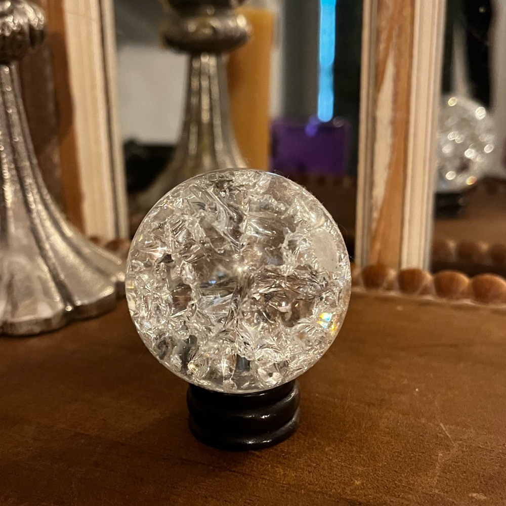 Miniature crystal ball- crackle glass